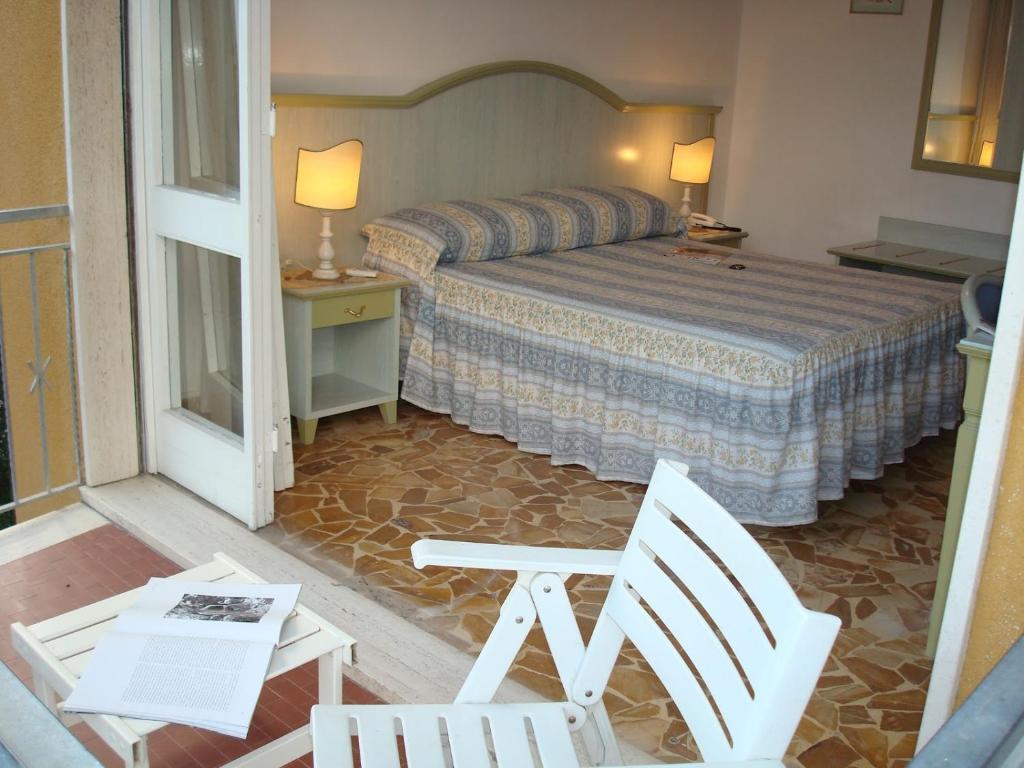 Hotel Villa Rona Forte dei Marmi Exterior photo