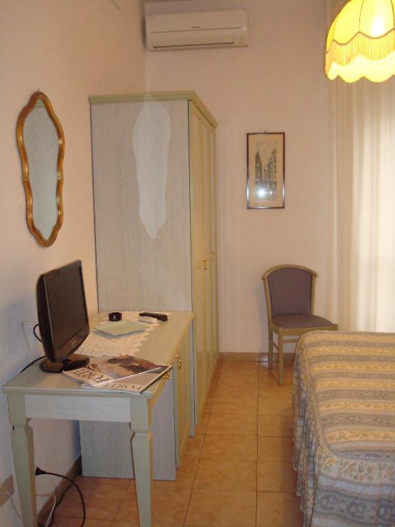 Hotel Villa Rona Forte dei Marmi Room photo